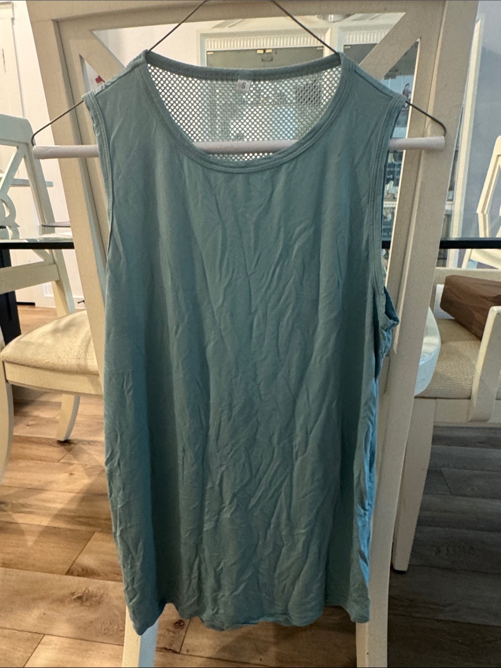 Sleeveless Scoop Neck Tank Top in Light Blue - Brand: